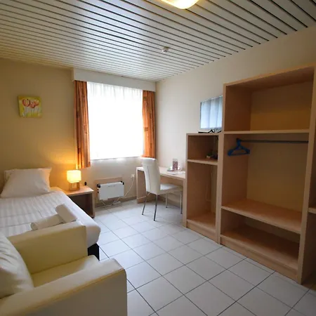 Budget Flats Apartment *