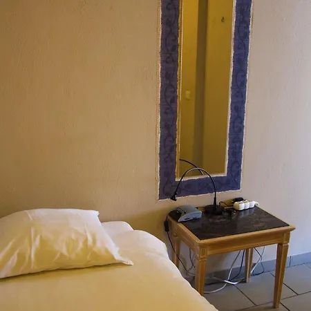 Budget Flats Apartment *